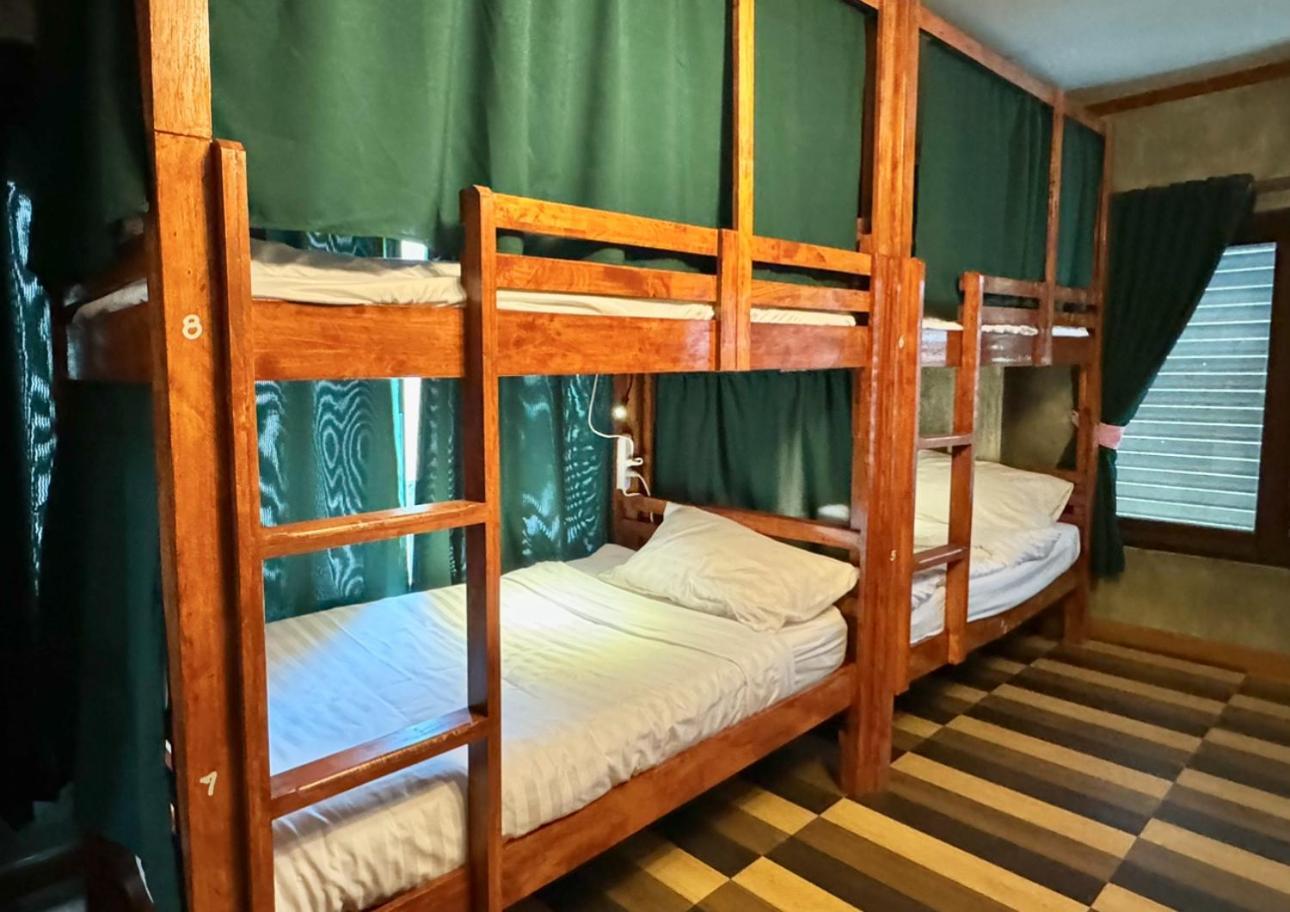 Propaganda Hostel Ko Pha Ngan Exterior photo